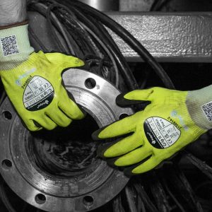Polyco Grip It Oil C5 High Visibility Cut Resistant Glove with Dual Nitrile Coating - GIOK - Image 4