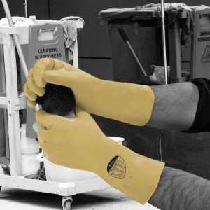 Polyco Processor II 30cm Mediumweight Unlined Natural Rubber Glove - 72 - Image 5