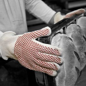 Polyco Hot Glove (Short) - 9010 - Image 3