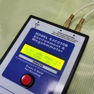 Lab Factory Used 2.5mm Grid Polyester ESD Antistatic Gown For Cleanroom Yellow - Image 3