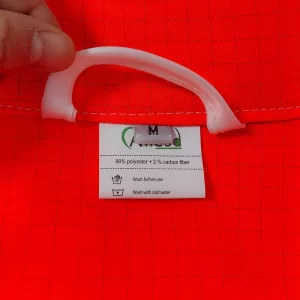 Cleanroom Red 5mm Grid ESD Antistatic Safety Coat With 98% Polyester 2% Carbon Fiber - Image 4