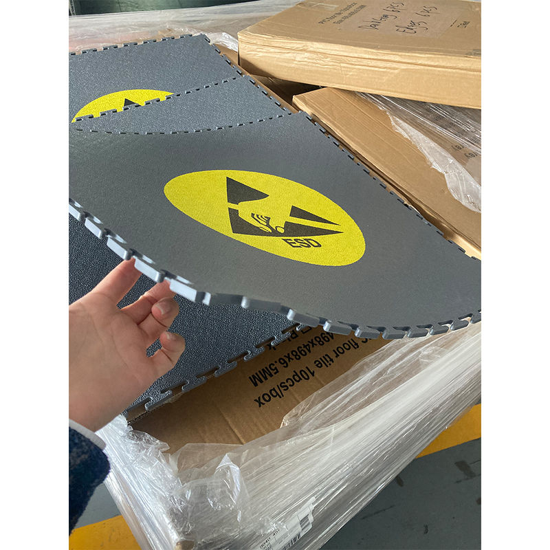 600x600mmx6mm Removable ESD Interlocking PVC Vinyl Floor - Image 3