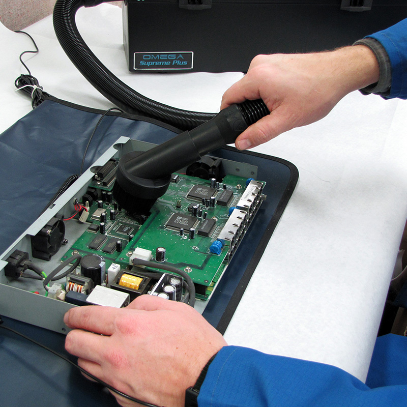 Omega Supreme Electronic Vacuum 230V - Image 4