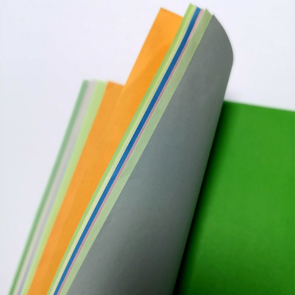 Virgin Wood Pulp Lint Free ESD Paper For Class 100 Cleanroom 6
