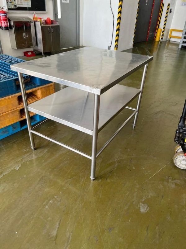 Stainless Steel Table with Undershelf – 2-Tier Cleanroom Table, Singapore Two-tier stainless steel table with undershelf and round-tube legs, fabricated in Singapore by Phil Industries